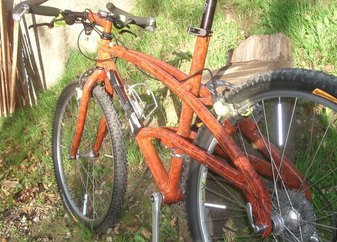 Fahrrad in Holzoptik