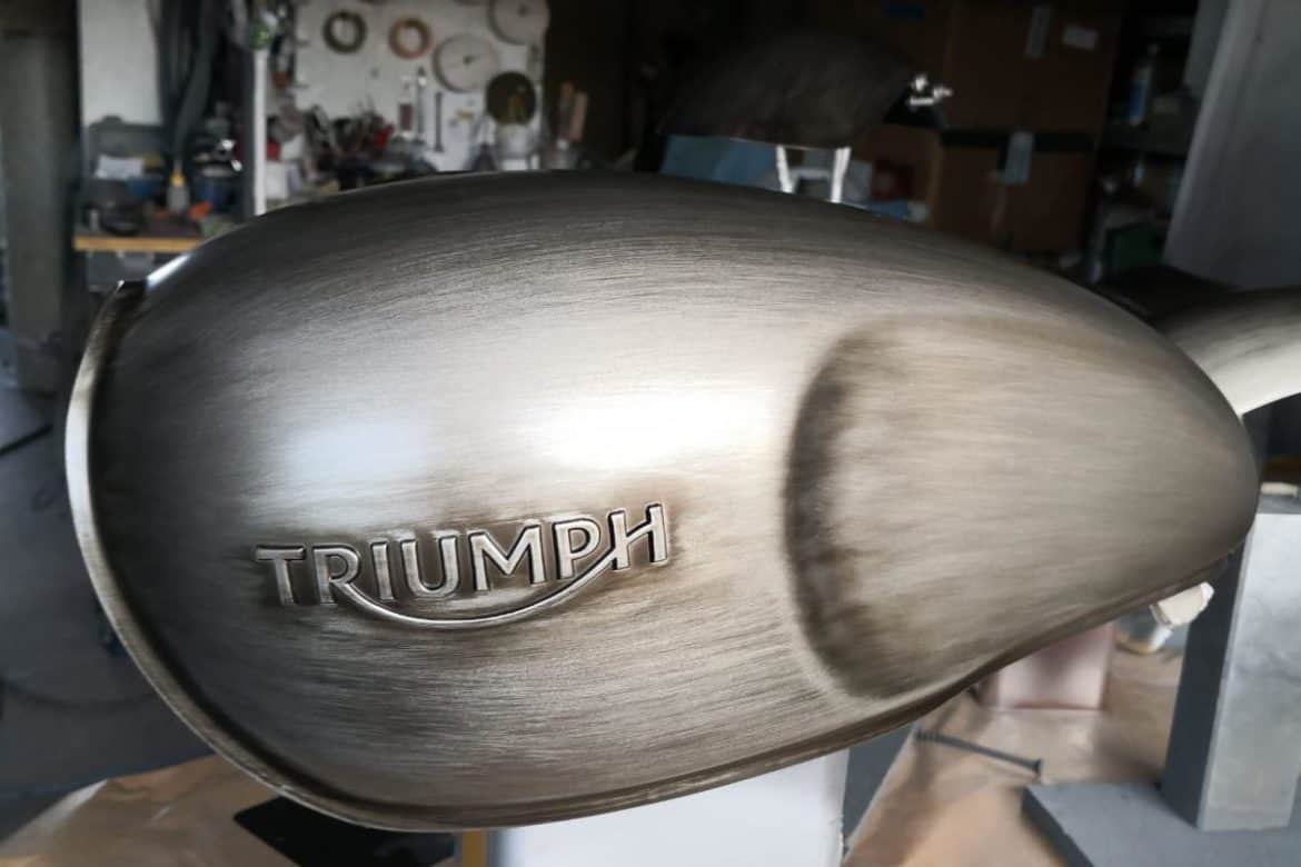 Triumph Motorrad Lackierung 1